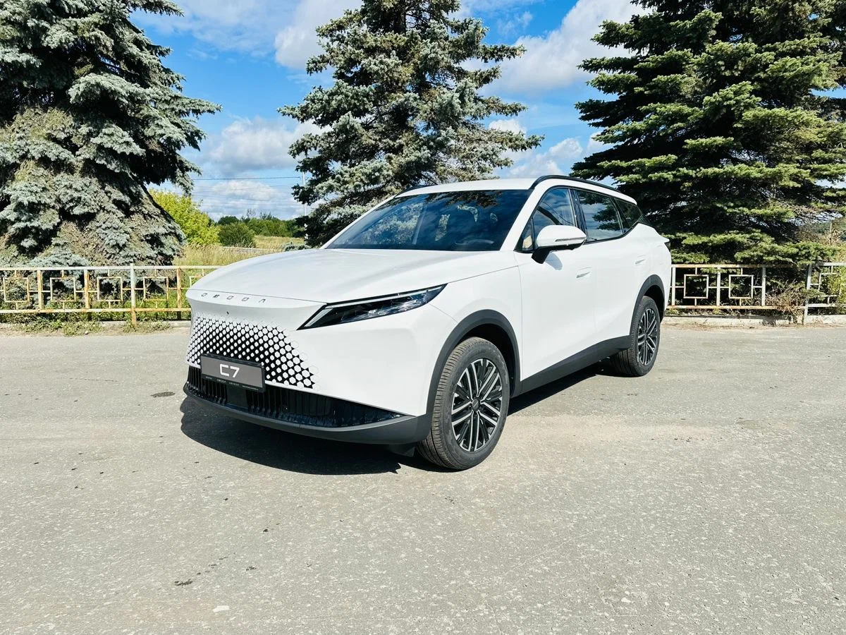 OMODA C7 1.6-150л.с Передний привод Драйв 2026 Белый